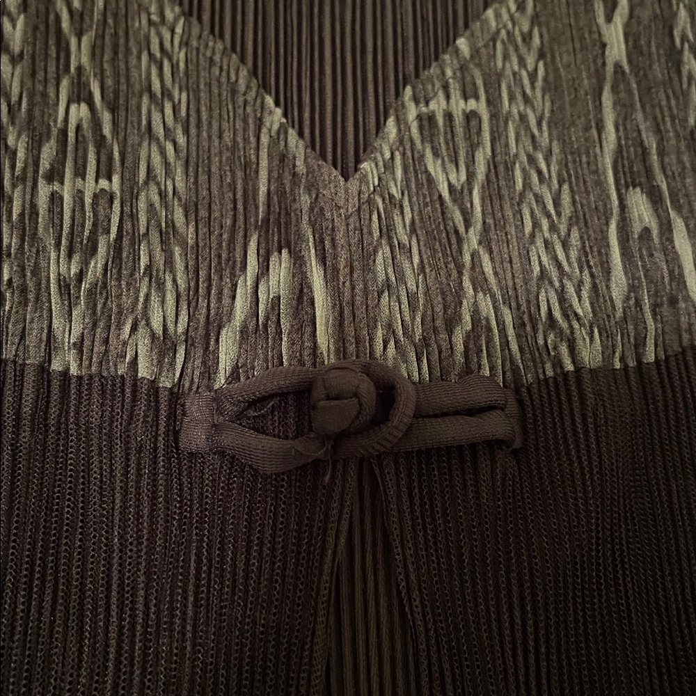 PLEATS PLEASE STYLE DRESS - Picture 5 of 8